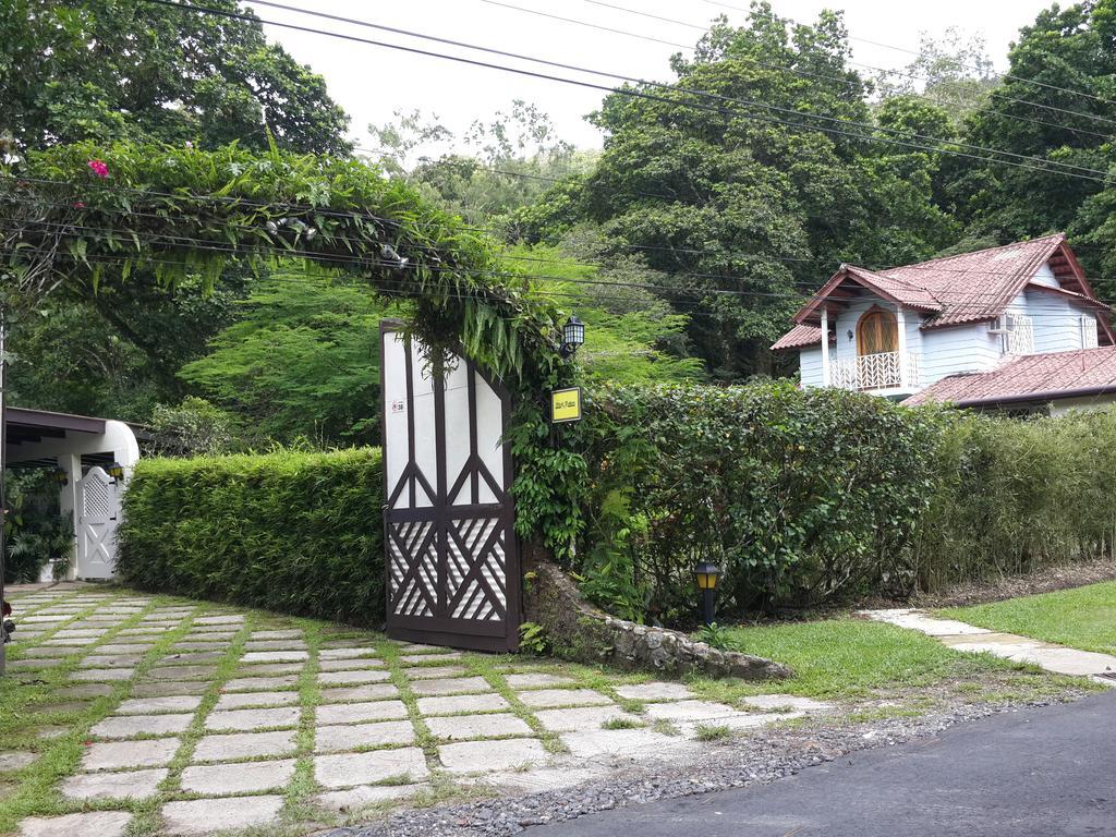 Park Eden Bed & Breakfast Los Llanitos Экстерьер фото
